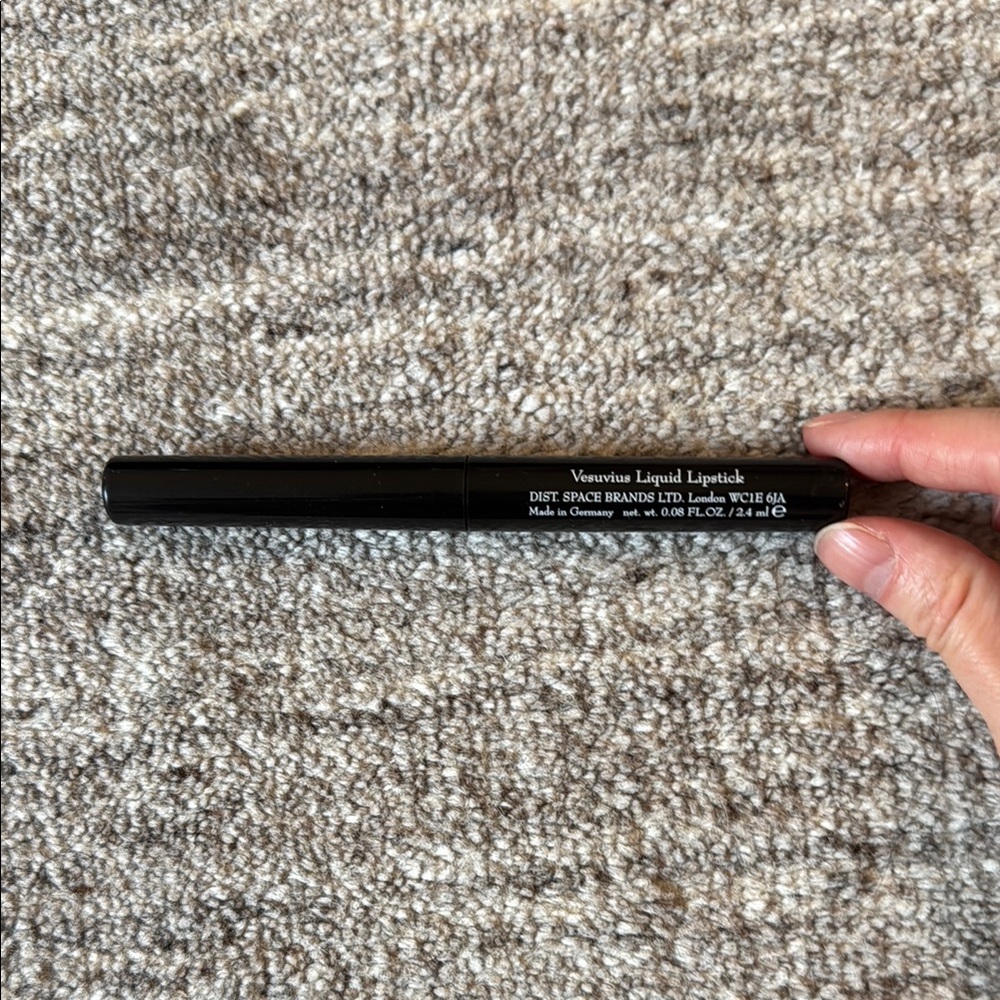 NEW Vesuvius Liquid Lipstick coral